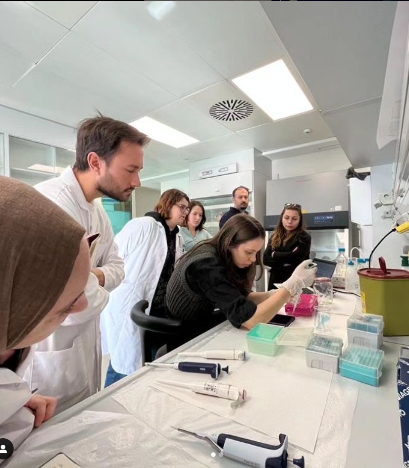 Bench work training session